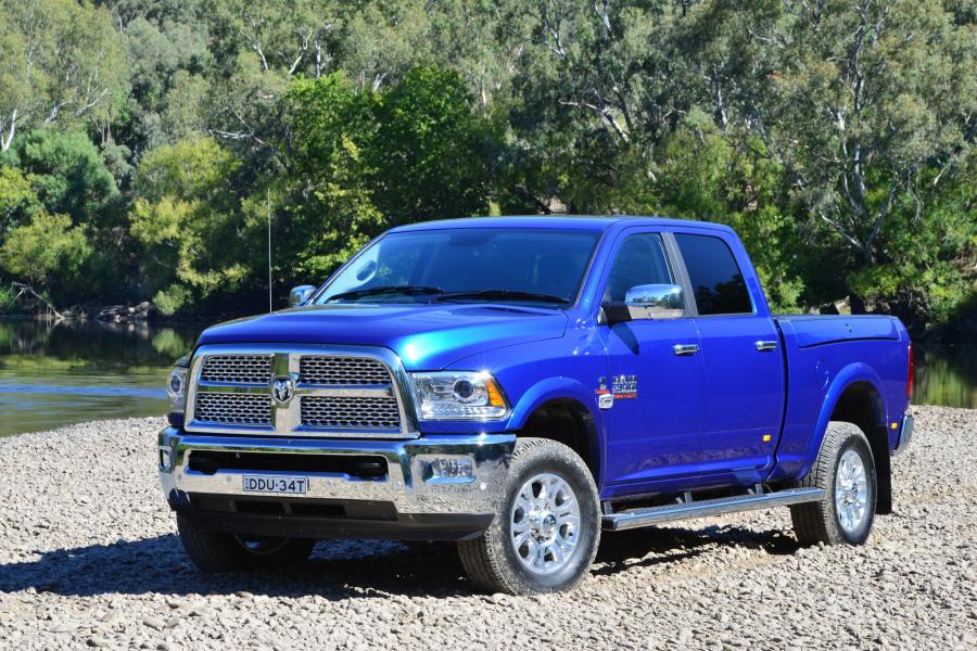  Dodge Ram 2500 Laramie Crew Cab 2015 года  (AU) (фото 29 из 40)